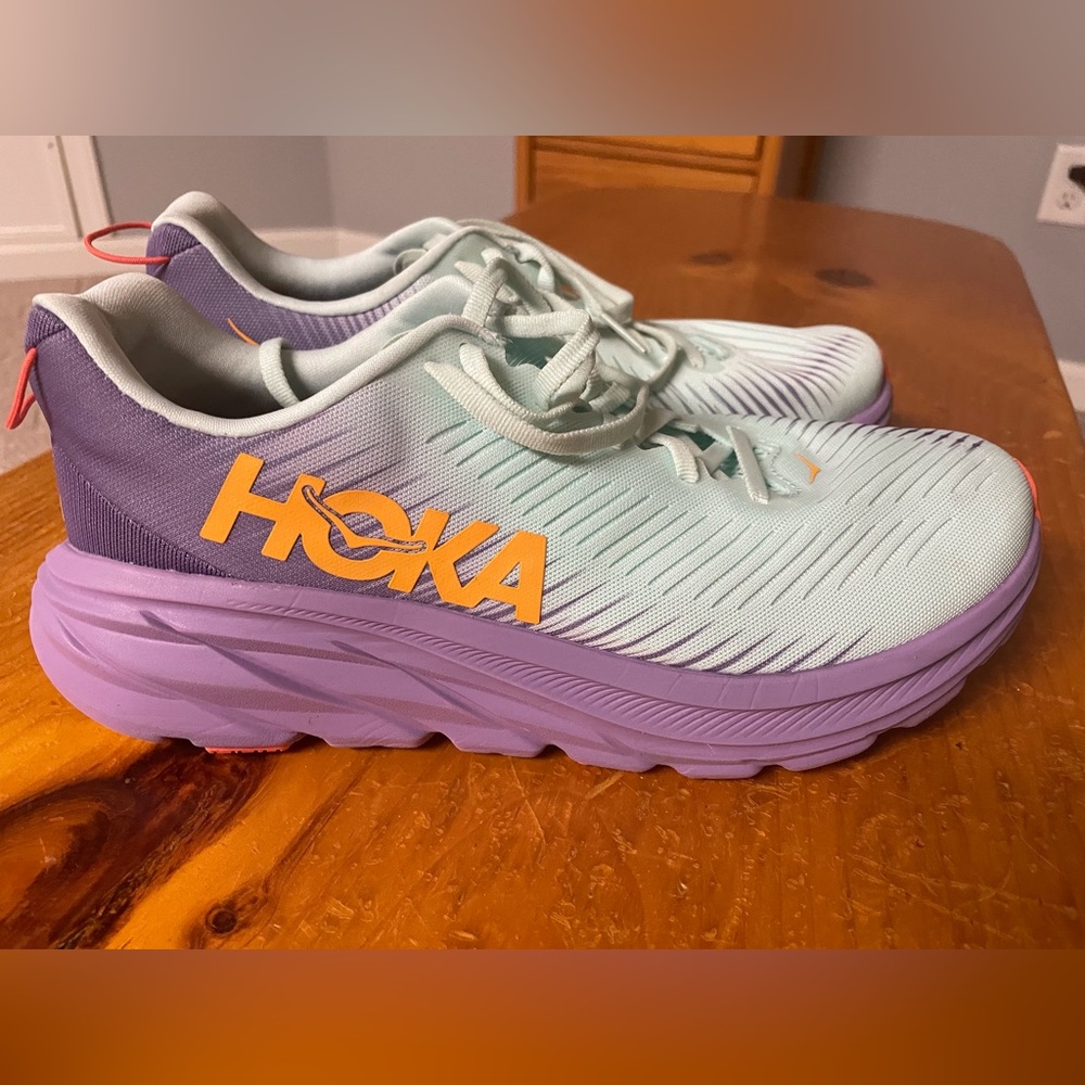 Hoka Rincon Women Size 8.5 NEW